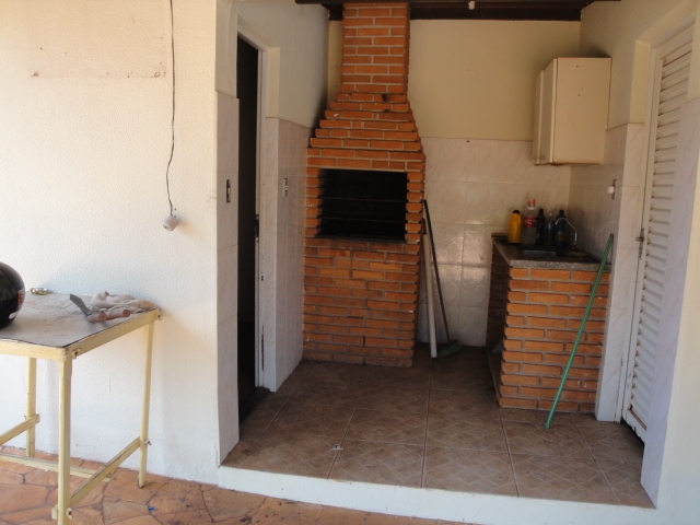 Casa à venda com 3 quartos, 300m² - Foto 32