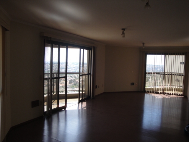 Apartamento à venda com 3 quartos, 268m² - Foto 1