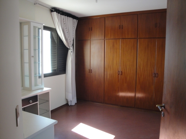 Apartamento à venda com 3 quartos, 268m² - Foto 8