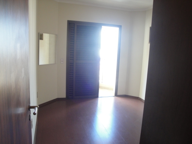 Apartamento à venda com 3 quartos, 268m² - Foto 11