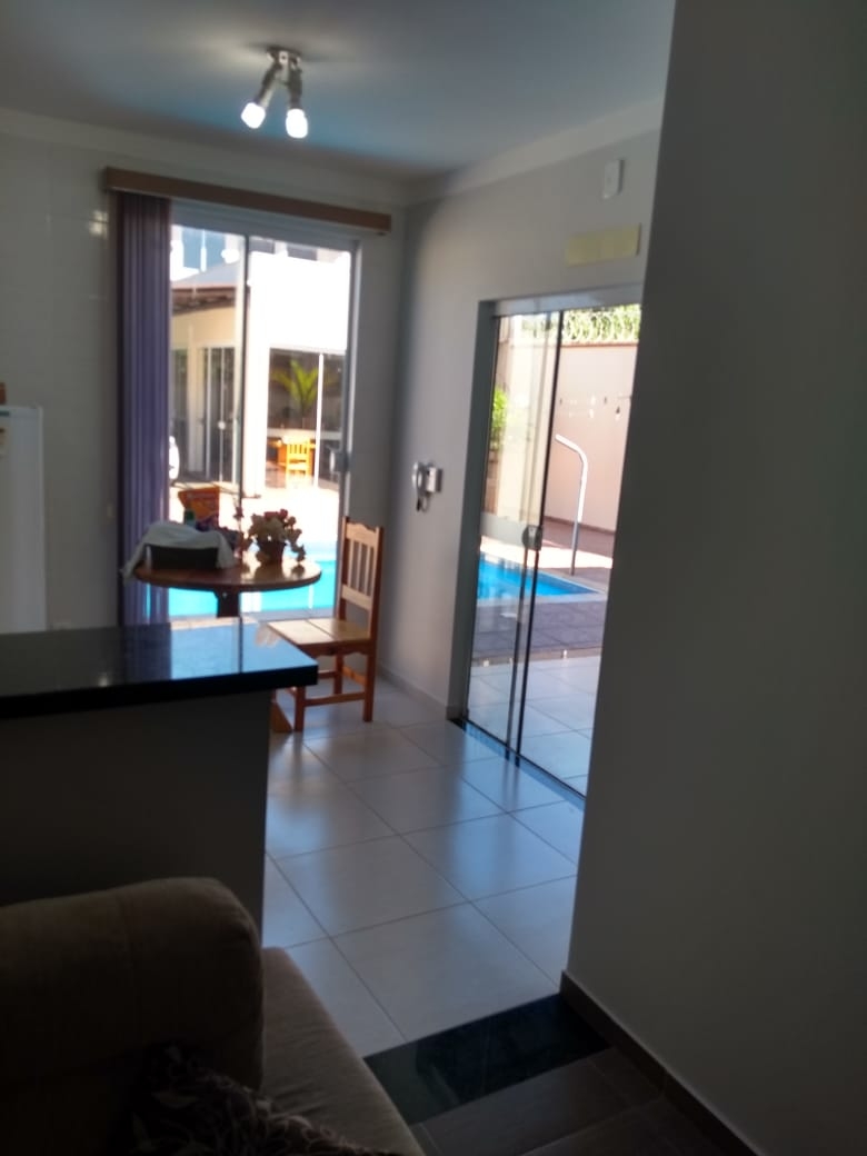 Casa à venda com 2 quartos, 150m² - Foto 19