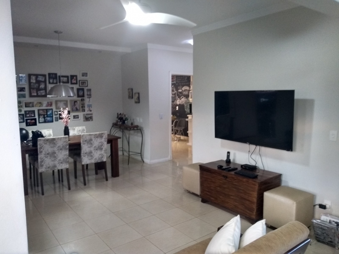 Casa à venda com 3 quartos, 180m² - Foto 6