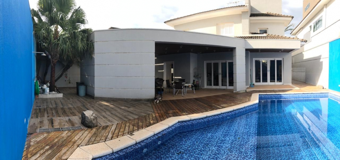 Casa à venda e aluguel com 3 quartos, 450m² - Foto 2