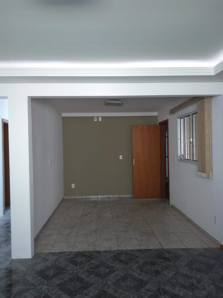 Casa à venda com 3 quartos, 286m² - Foto 10