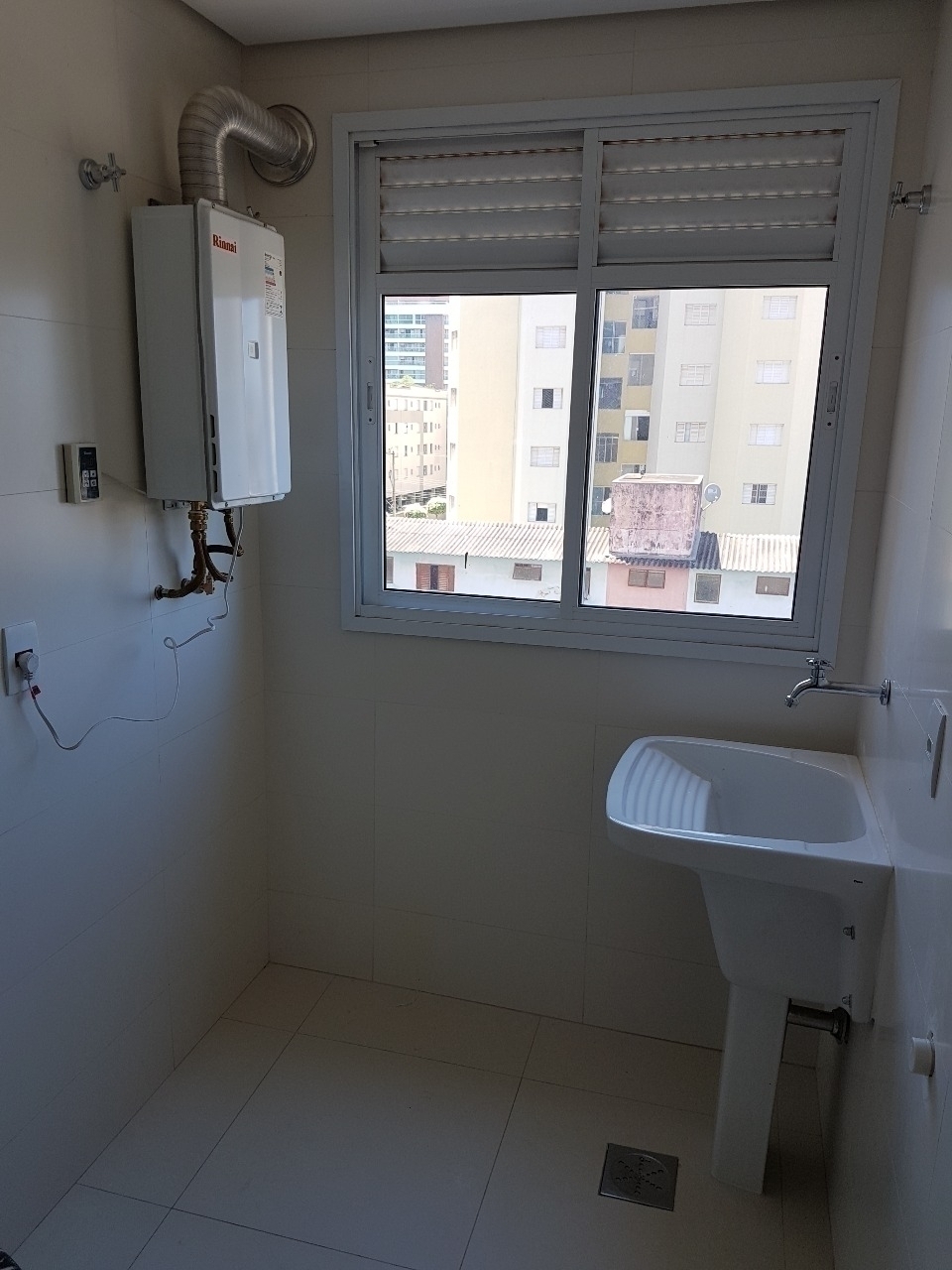 Apartamento para alugar com 4 quartos, 200m² - Foto 8