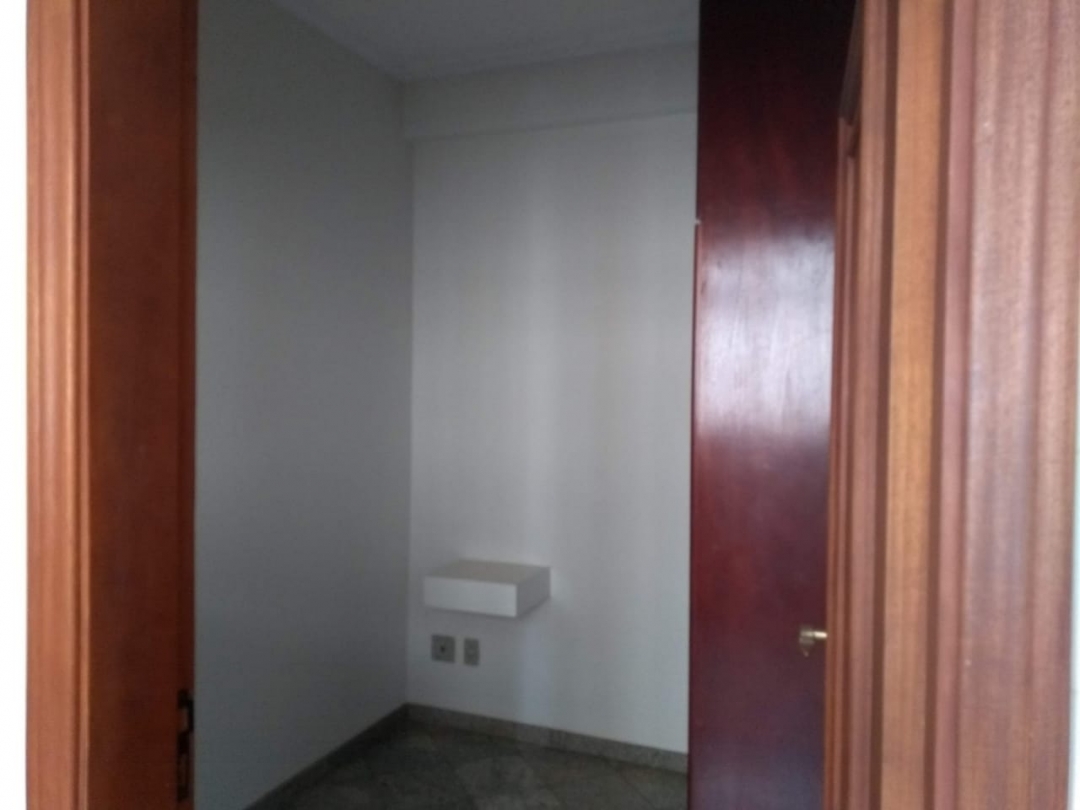 Apartamento à venda com 3 quartos, 376m² - Foto 5