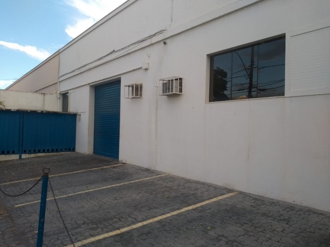 Prédio Inteiro para alugar, 647m² - Foto 1