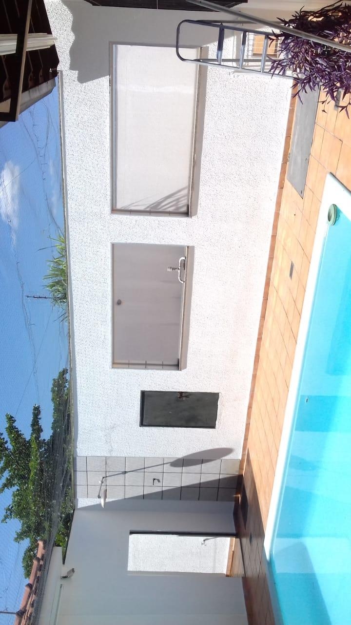 Casa à venda com 3 quartos, 300m² - Foto 32