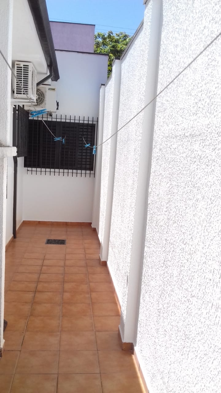 Casa à venda com 3 quartos, 300m² - Foto 47