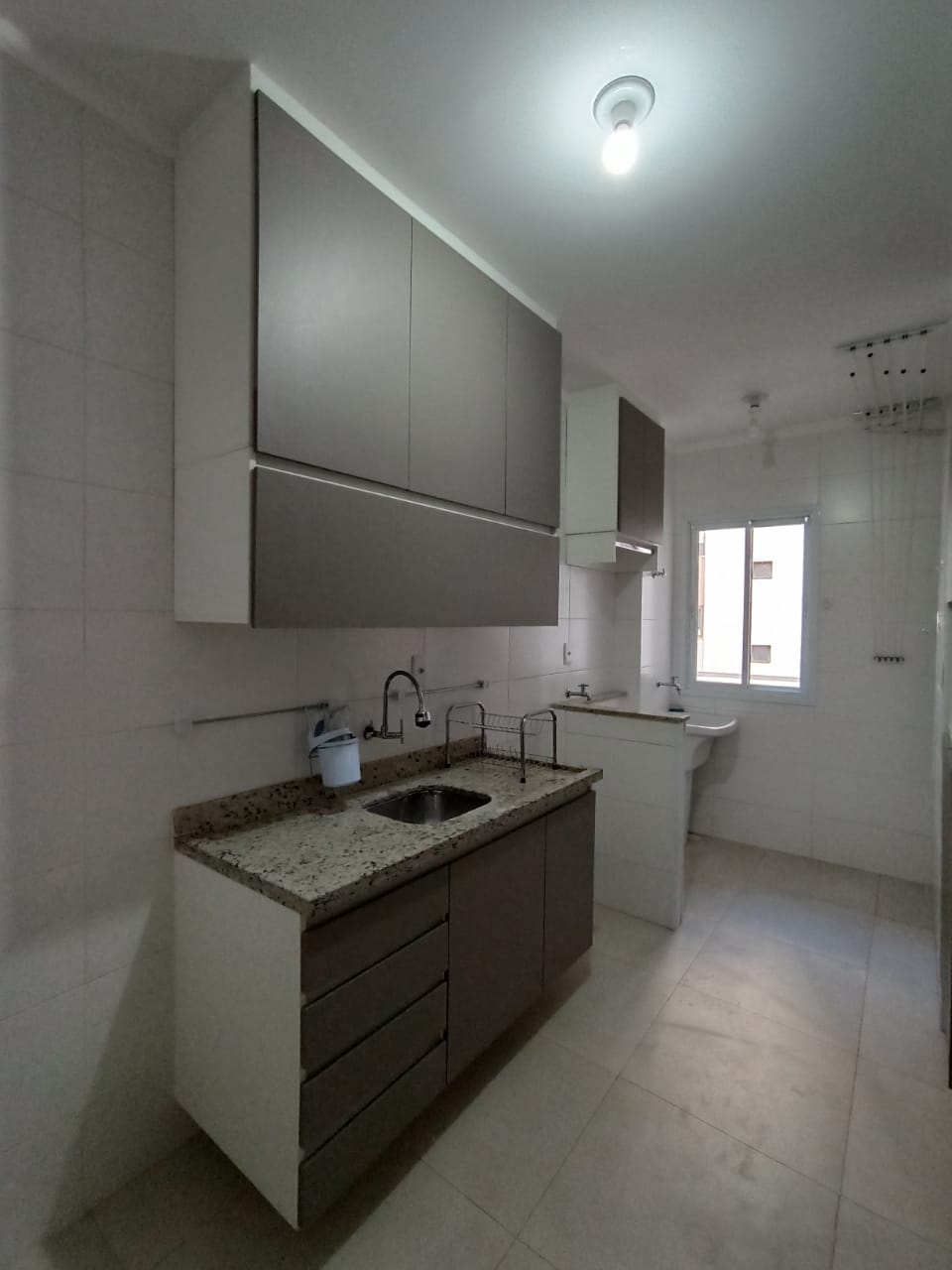 Apartamento para alugar com 2 quartos, 85m² - Foto 11