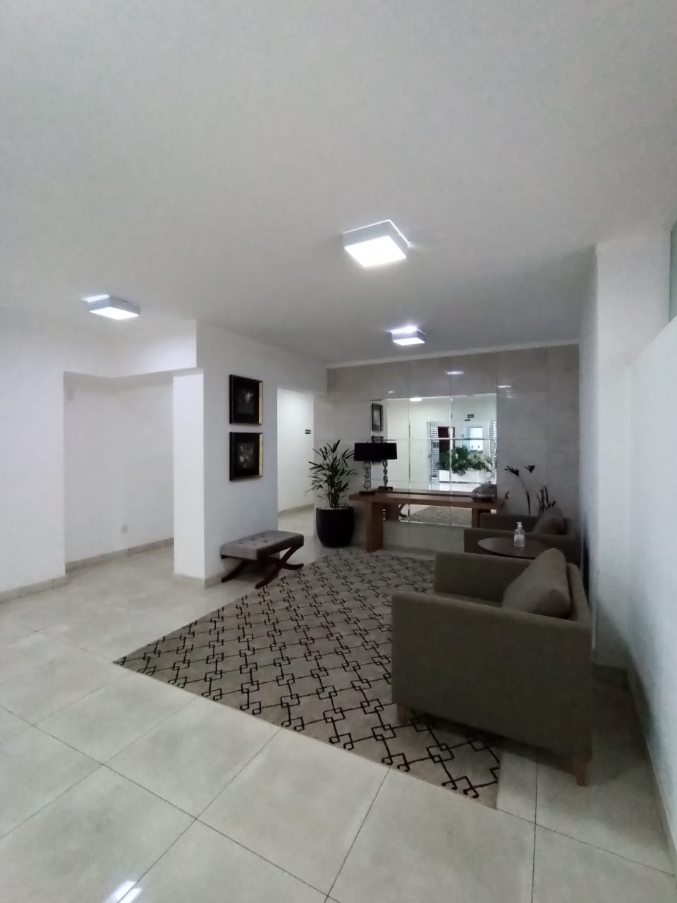 Apartamento para alugar com 2 quartos, 85m² - Foto 4