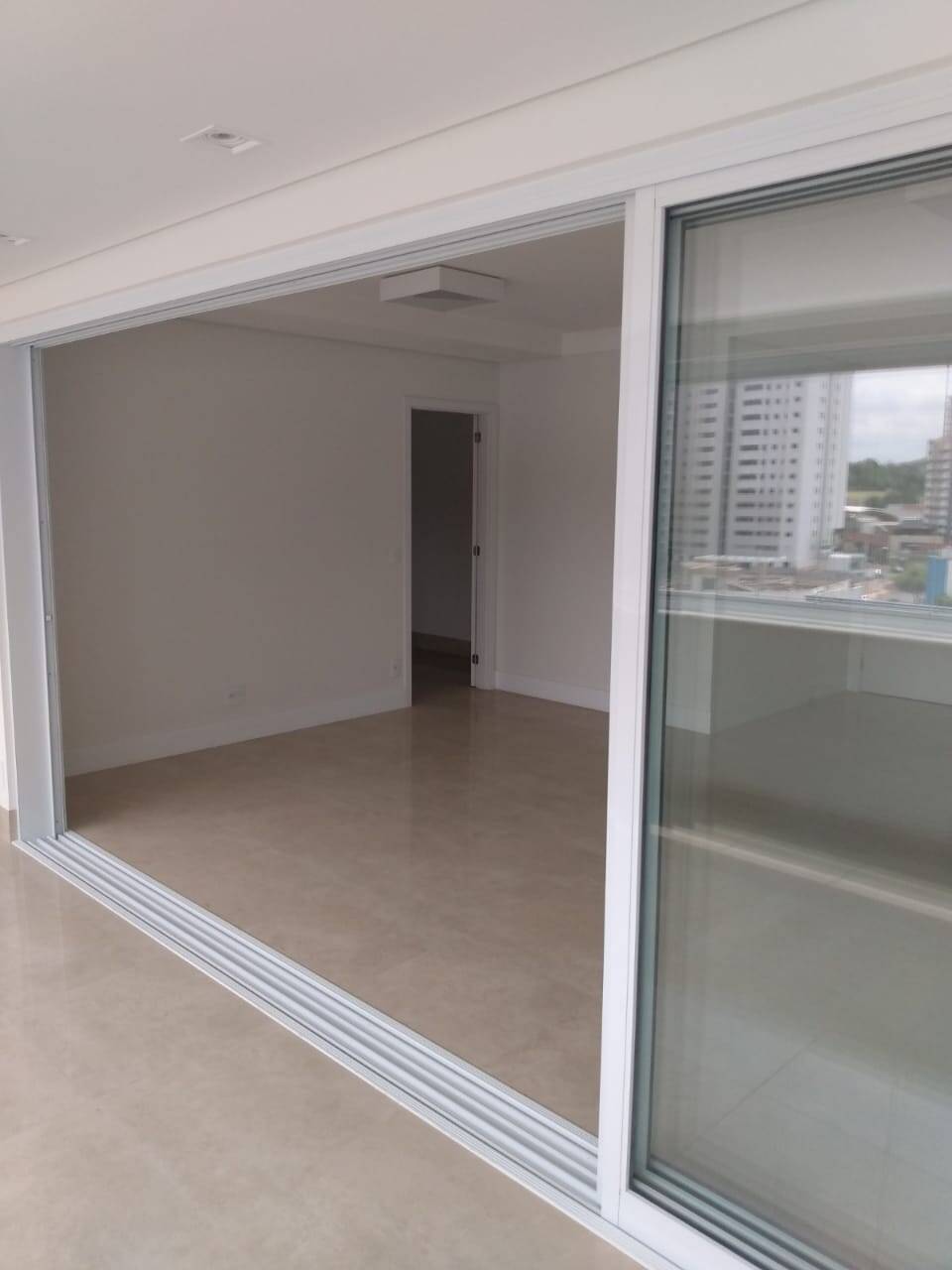 Apartamento à venda com 3 quartos - Foto 7