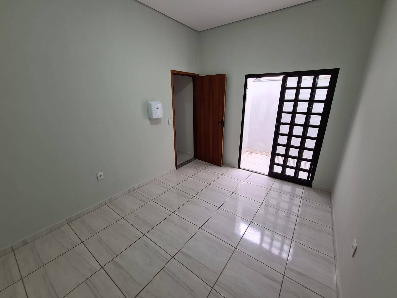 Casa à venda com 4 quartos, 360m² - Foto 4