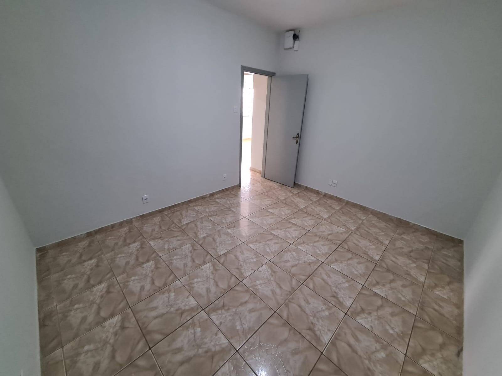 Casa à venda com 4 quartos, 360m² - Foto 29