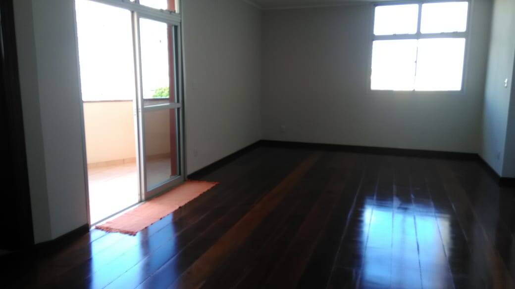 Apartamento à venda com 3 quartos - Foto 28