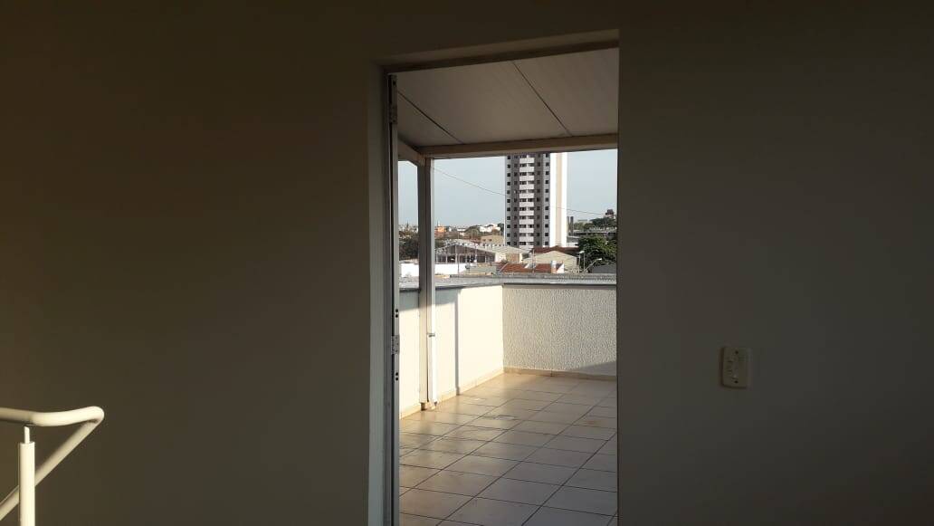 Apartamento à venda com 3 quartos, 120m² - Foto 4