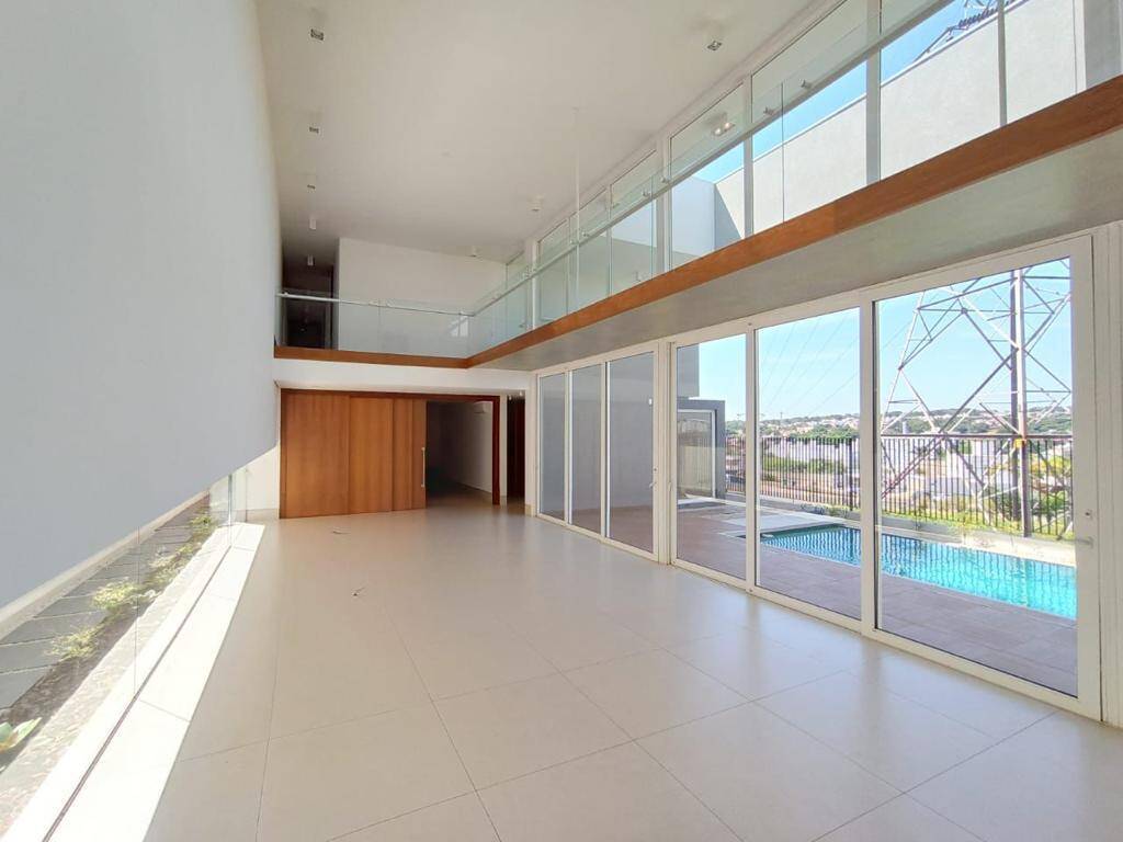 Casa para alugar com 3 quartos, 570m² - Foto 4