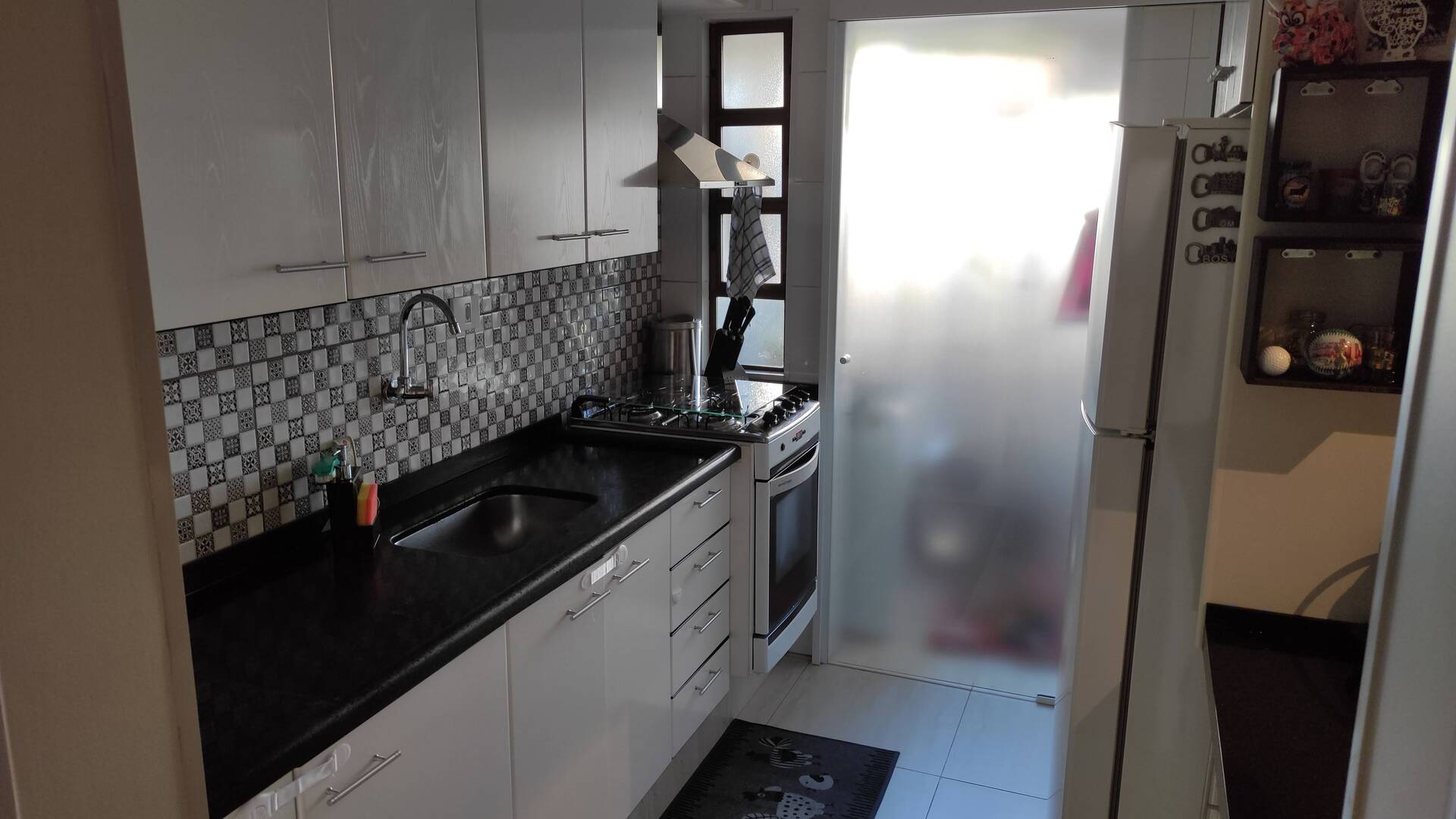 Apartamento à venda com 2 quartos, 70m² - Foto 23