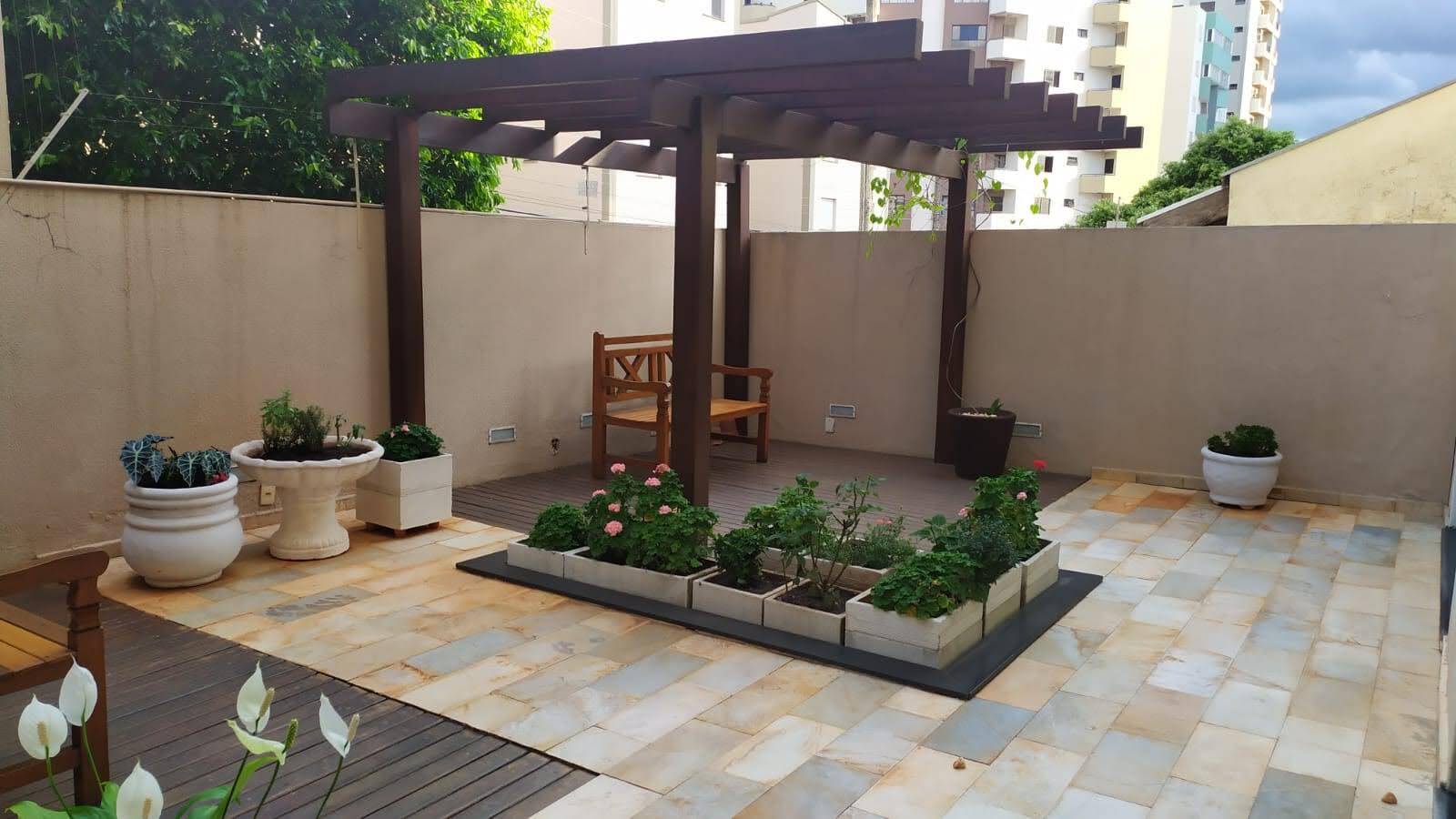 Apartamento à venda com 2 quartos, 70m² - Foto 31