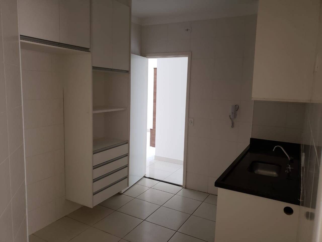 Apartamento à venda com 3 quartos - Foto 8