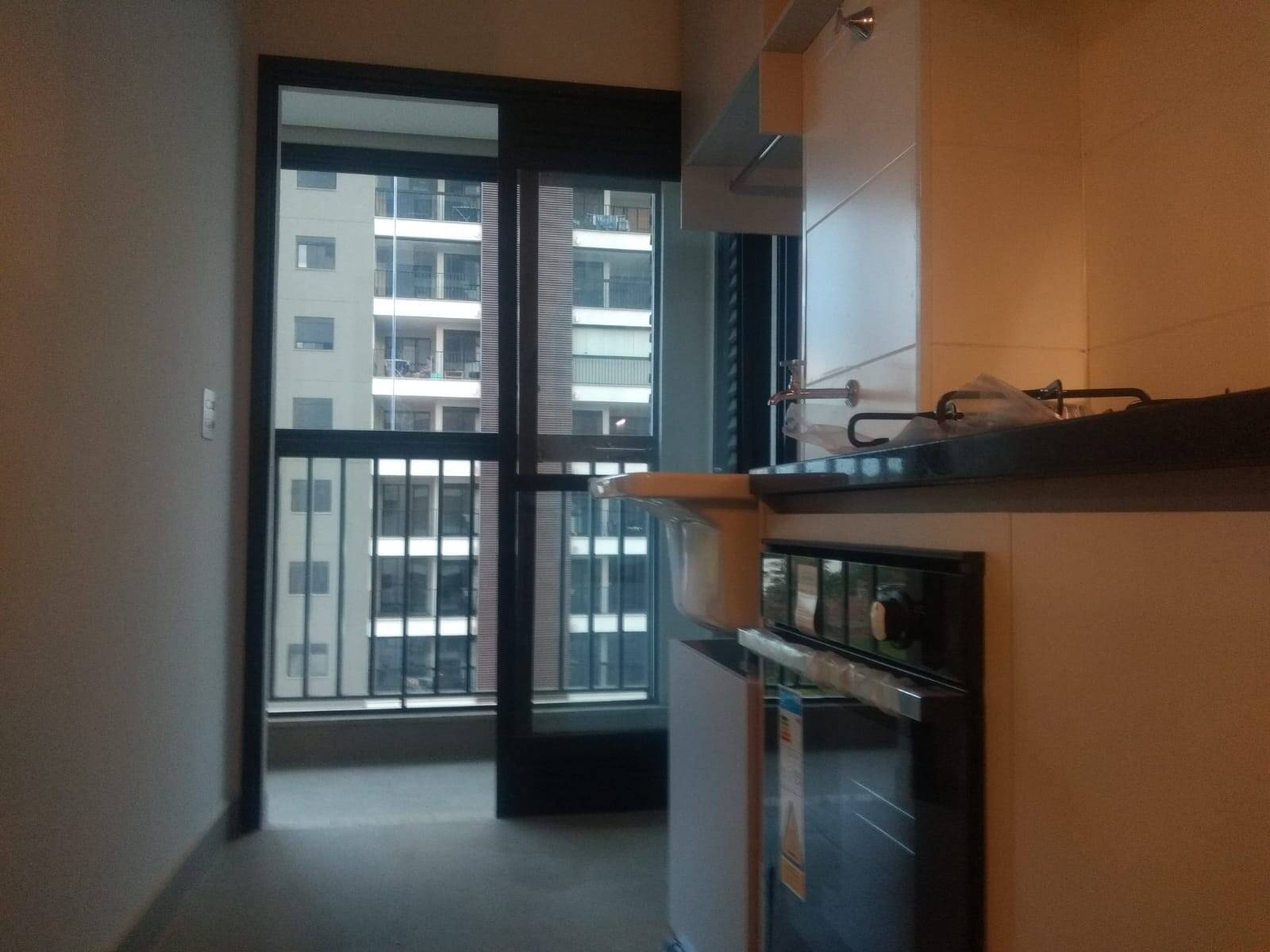 Apartamento para alugar com 3 quartos, 84m² - Foto 13