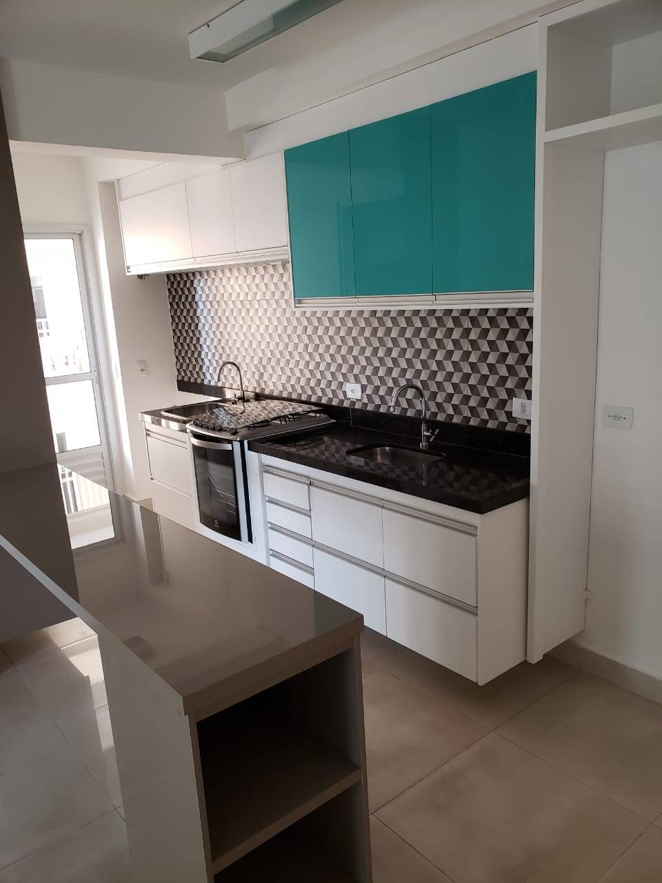 Apartamento à venda com 2 quartos, 67m² - Foto 4