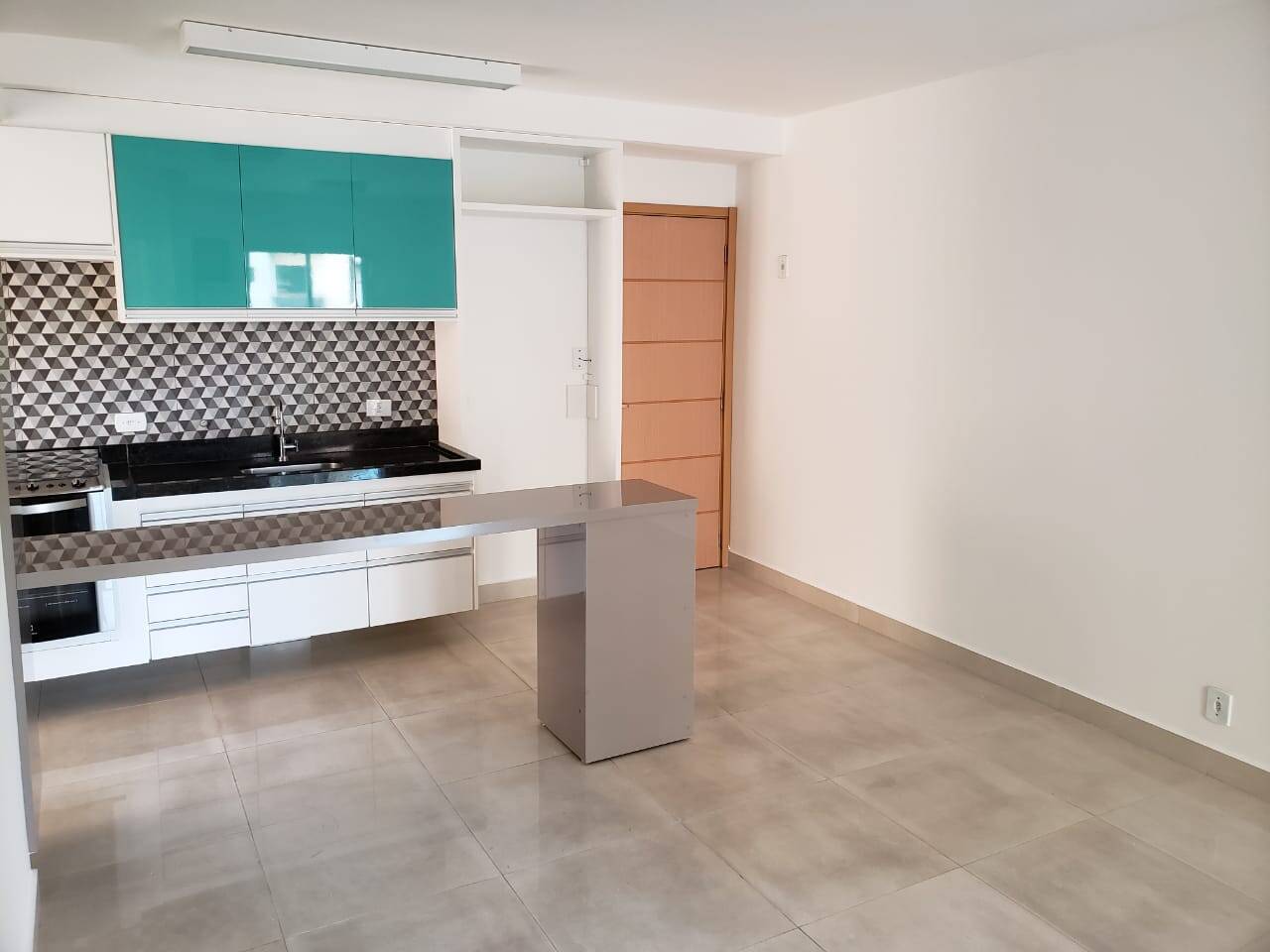 Apartamento à venda com 2 quartos, 67m² - Foto 5