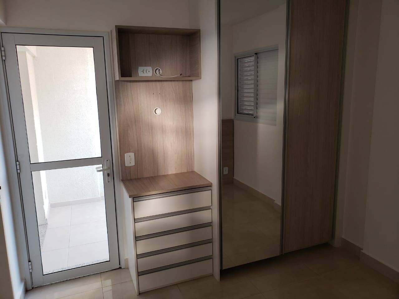 Apartamento à venda com 2 quartos, 67m² - Foto 11