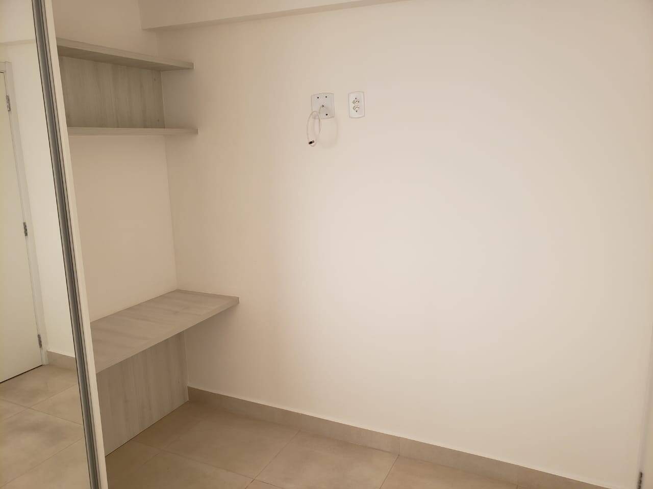 Apartamento à venda com 2 quartos, 67m² - Foto 14