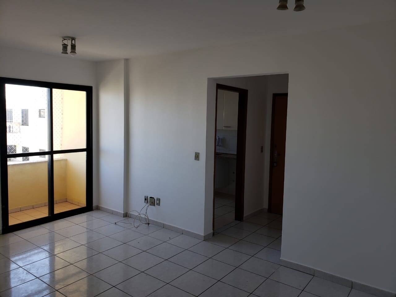 Apartamento à venda com 3 quartos, 76m² - Foto 6