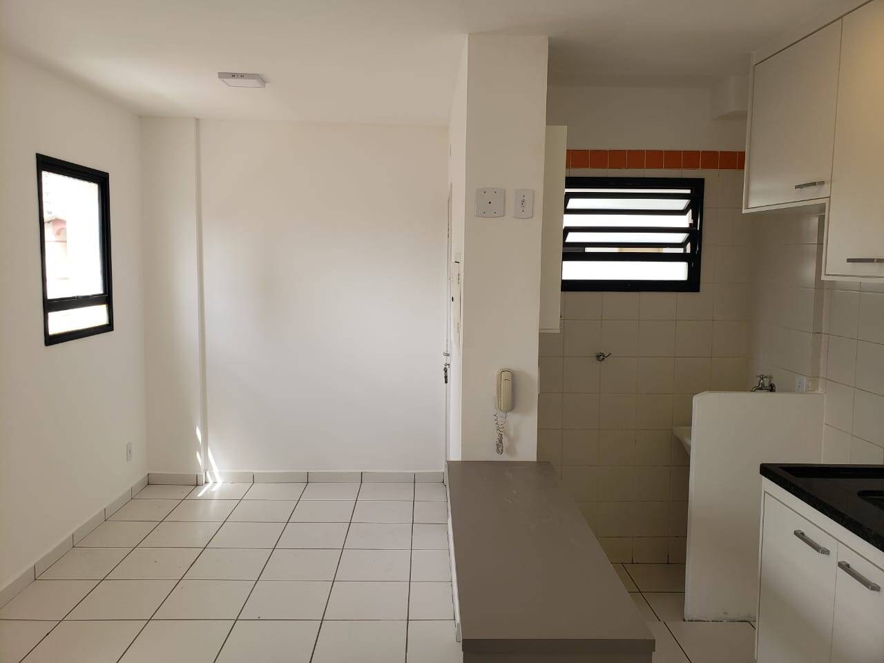 Apartamento à venda com 1 quarto, 36m² - Foto 3