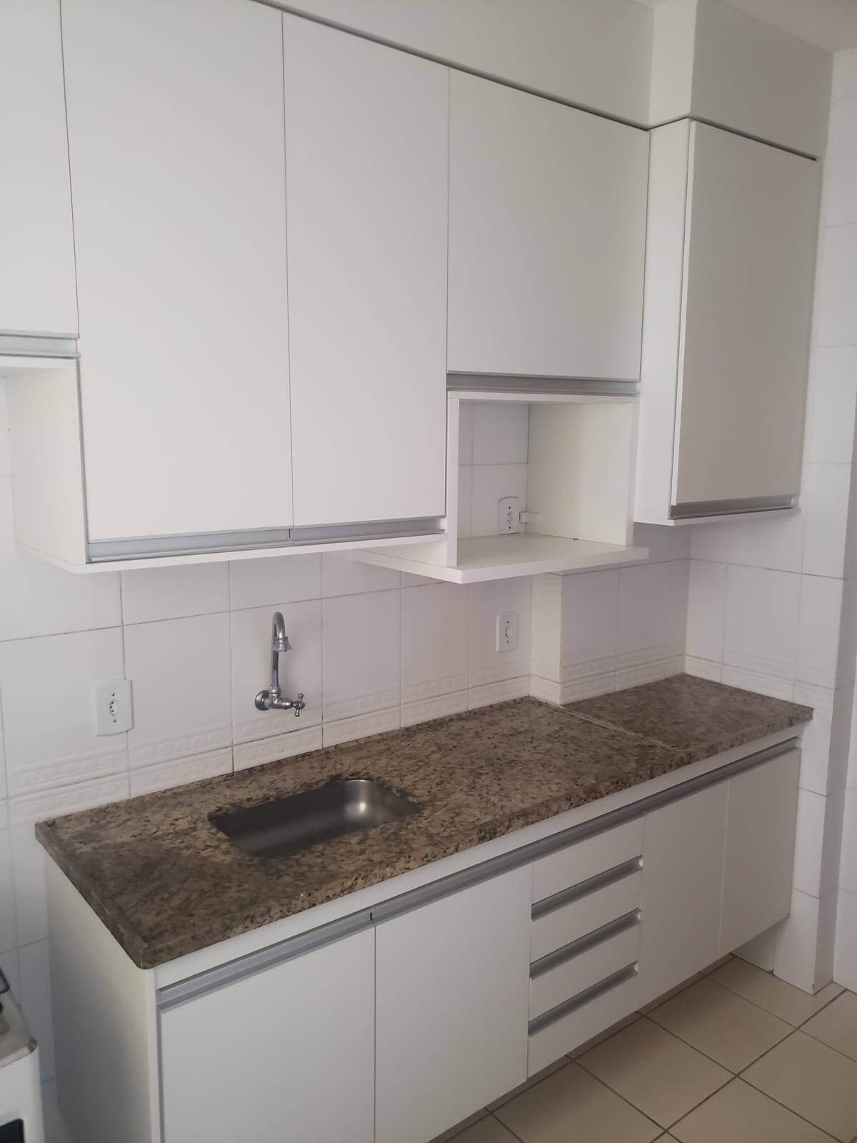 Apartamento para alugar com 3 quartos, 76m² - Foto 7