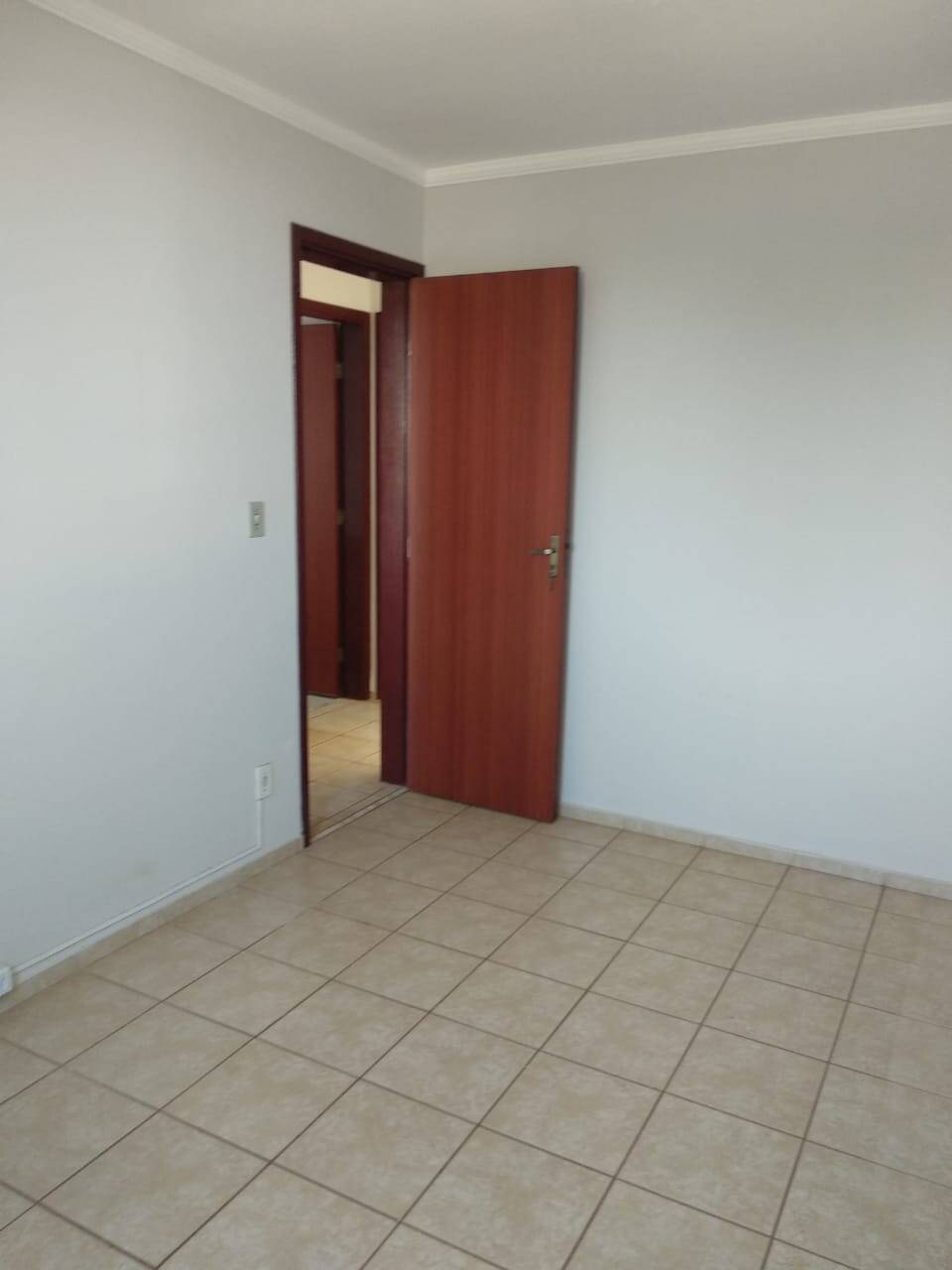 Apartamento à venda com 3 quartos - Foto 8