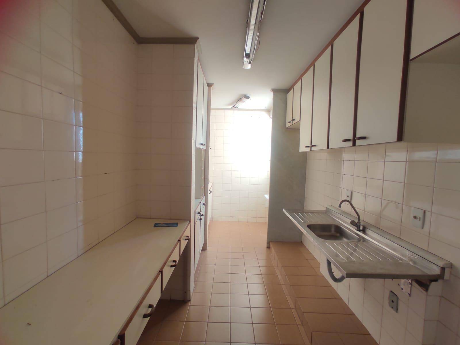 Apartamento à venda e aluguel com 3 quartos - Foto 31