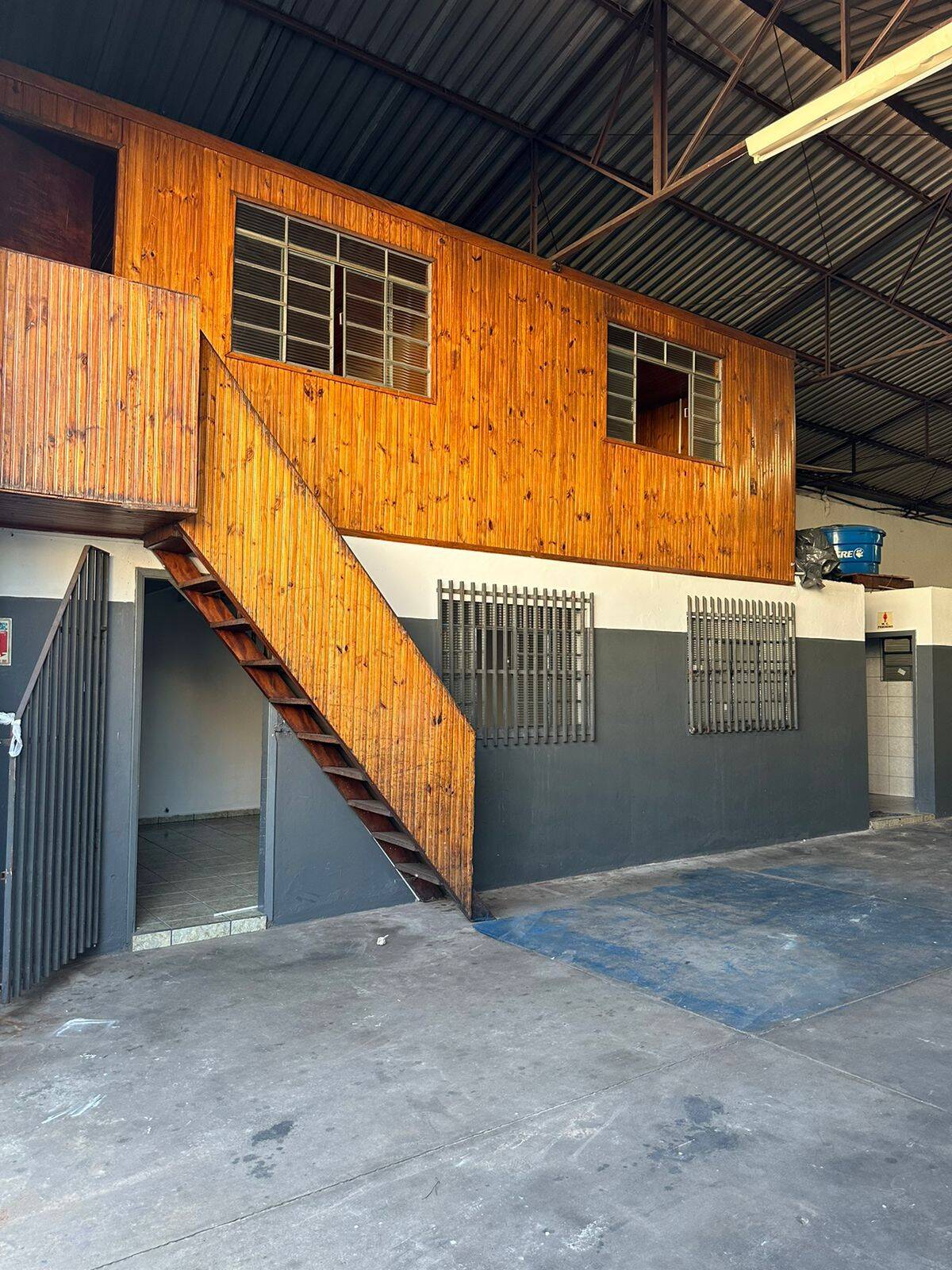 Prédio Inteiro para alugar, 390m² - Foto 6