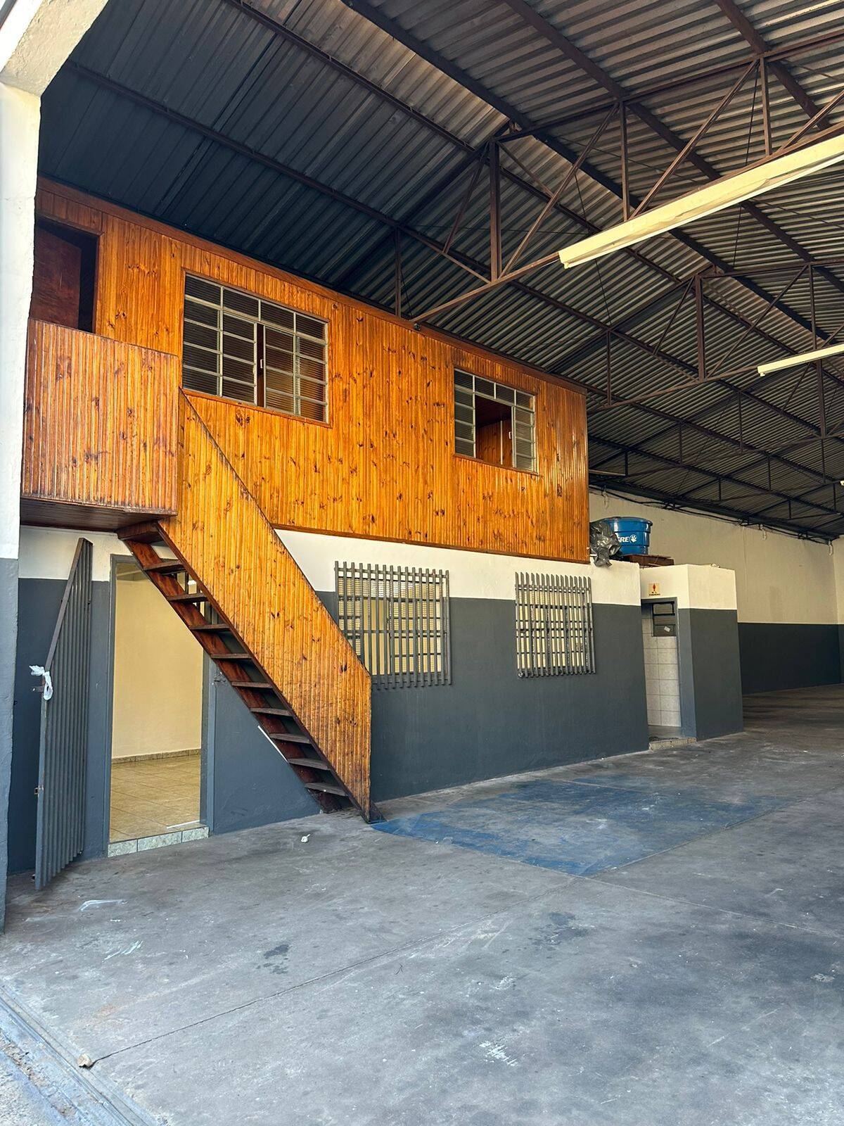 Prédio Inteiro para alugar, 390m² - Foto 7