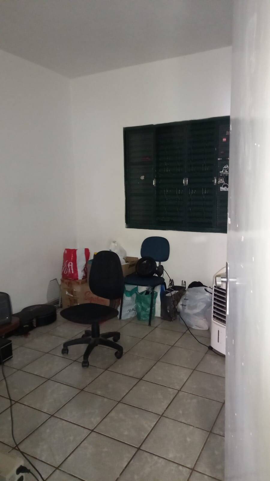 Casa à venda e aluguel com 2 quartos, 90m² - Foto 17