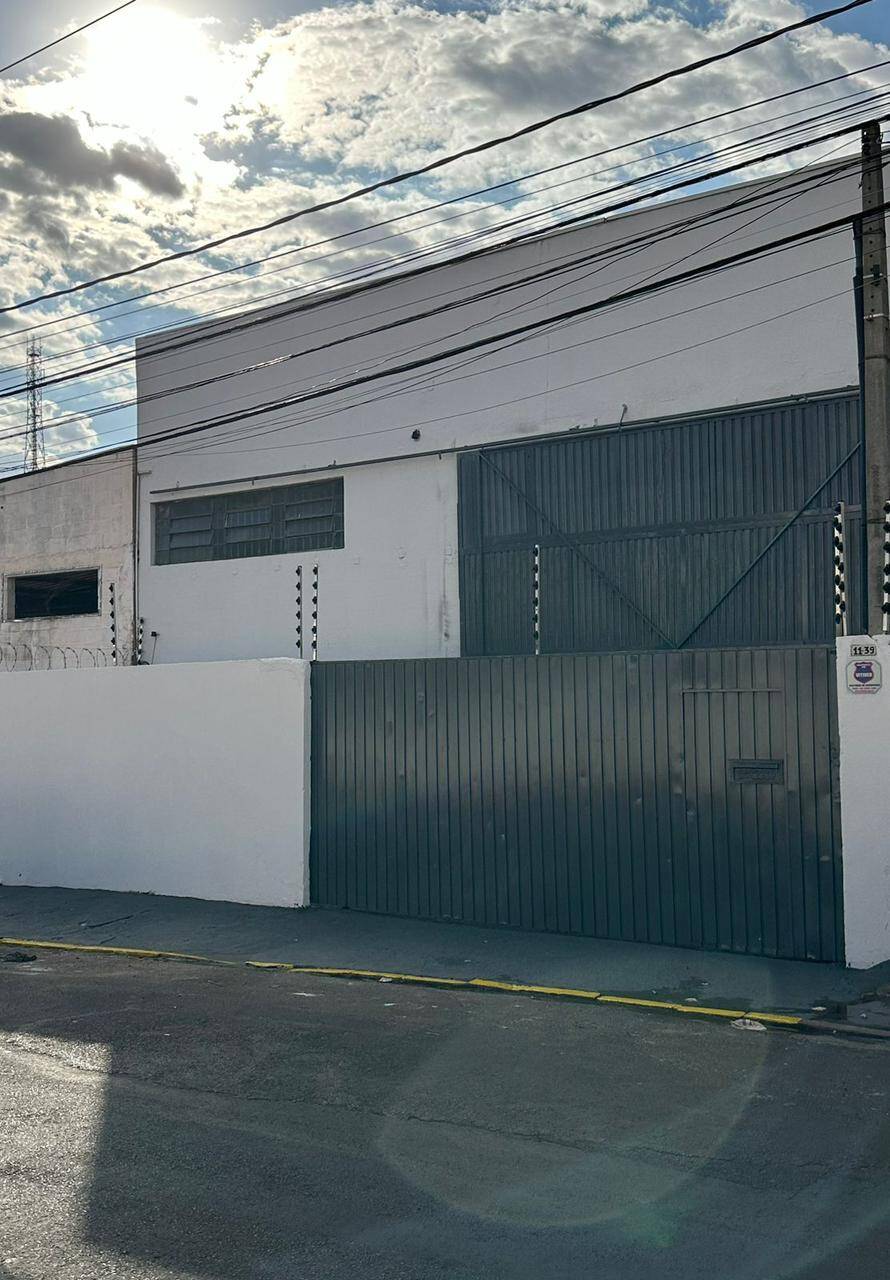 Prédio Inteiro para alugar, 330m² - Foto 1