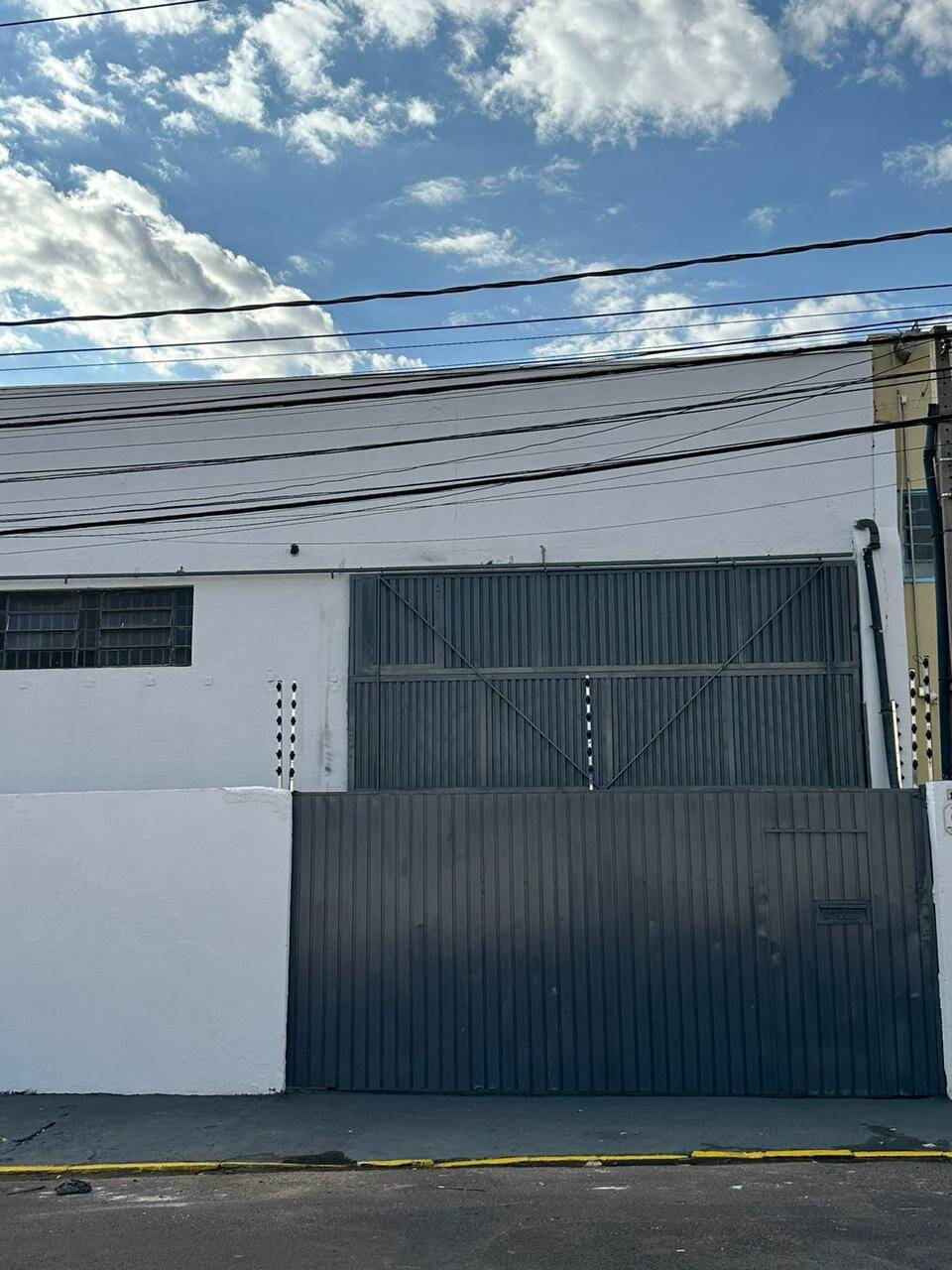 Prédio Inteiro para alugar, 330m² - Foto 2