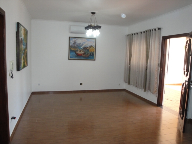 Casa à venda com 3 quartos, 300m² - Foto 5