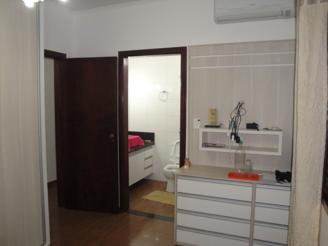 Casa à venda com 3 quartos, 300m² - Foto 11