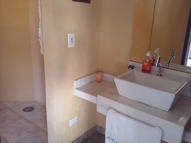 Casa de Condomínio à venda com 4 quartos, 550m² - Foto 8