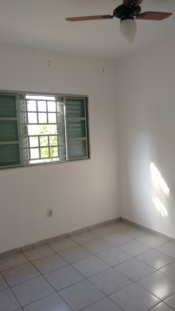 Casa à venda com 2 quartos, 130m² - Foto 3