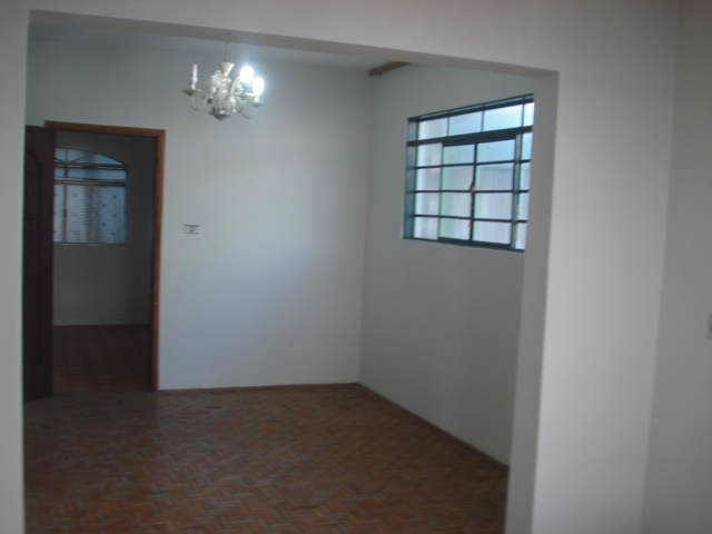 Casa à venda com 2 quartos, 100m² - Foto 8