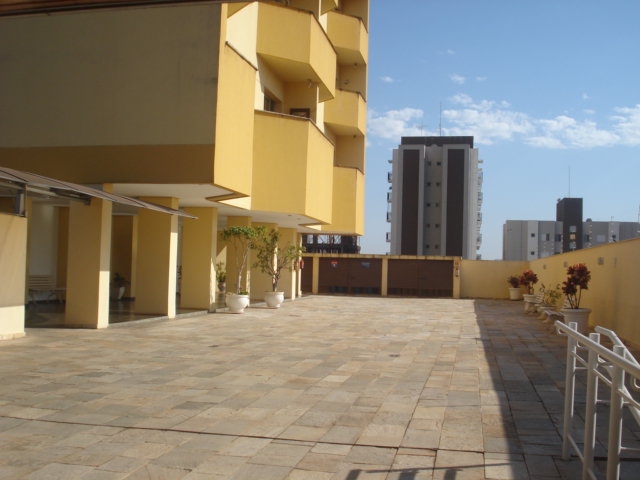 Apartamento à venda com 2 quartos, 120m² - Foto 4