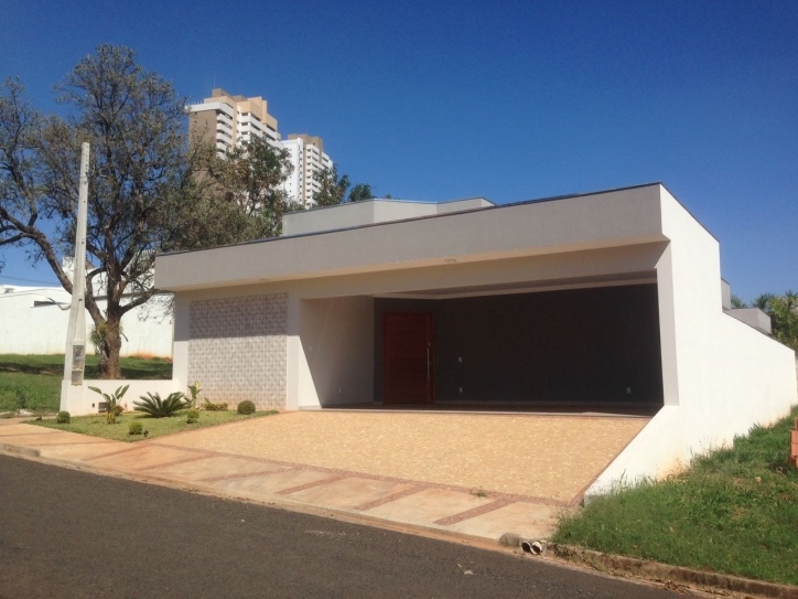 Casa de Condomínio à venda com 3 quartos, 210m² - Foto 1