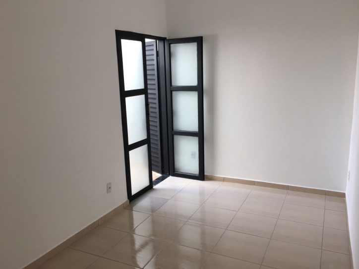 Casa à venda com 2 quartos, 62m² - Foto 15