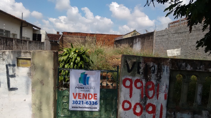 Terreno à venda, 300m² - Foto 1