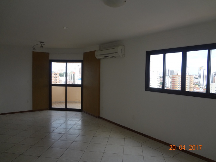 Apartamento à venda com 3 quartos, 240m² - Foto 6