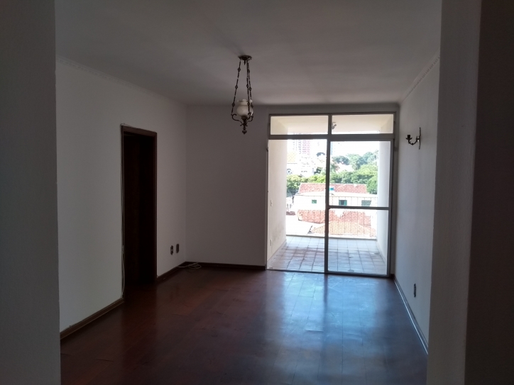 Apartamento à venda com 2 quartos, 110m² - Foto 4